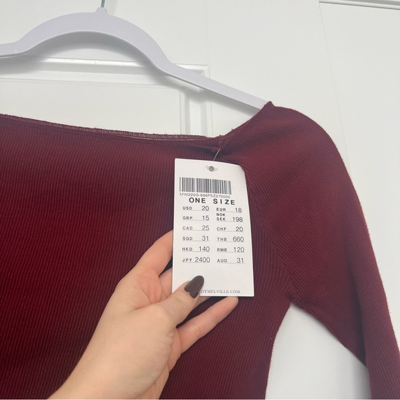Brandy Melville Off Shoulder Long Sleeve Top - Picture 6 of 9